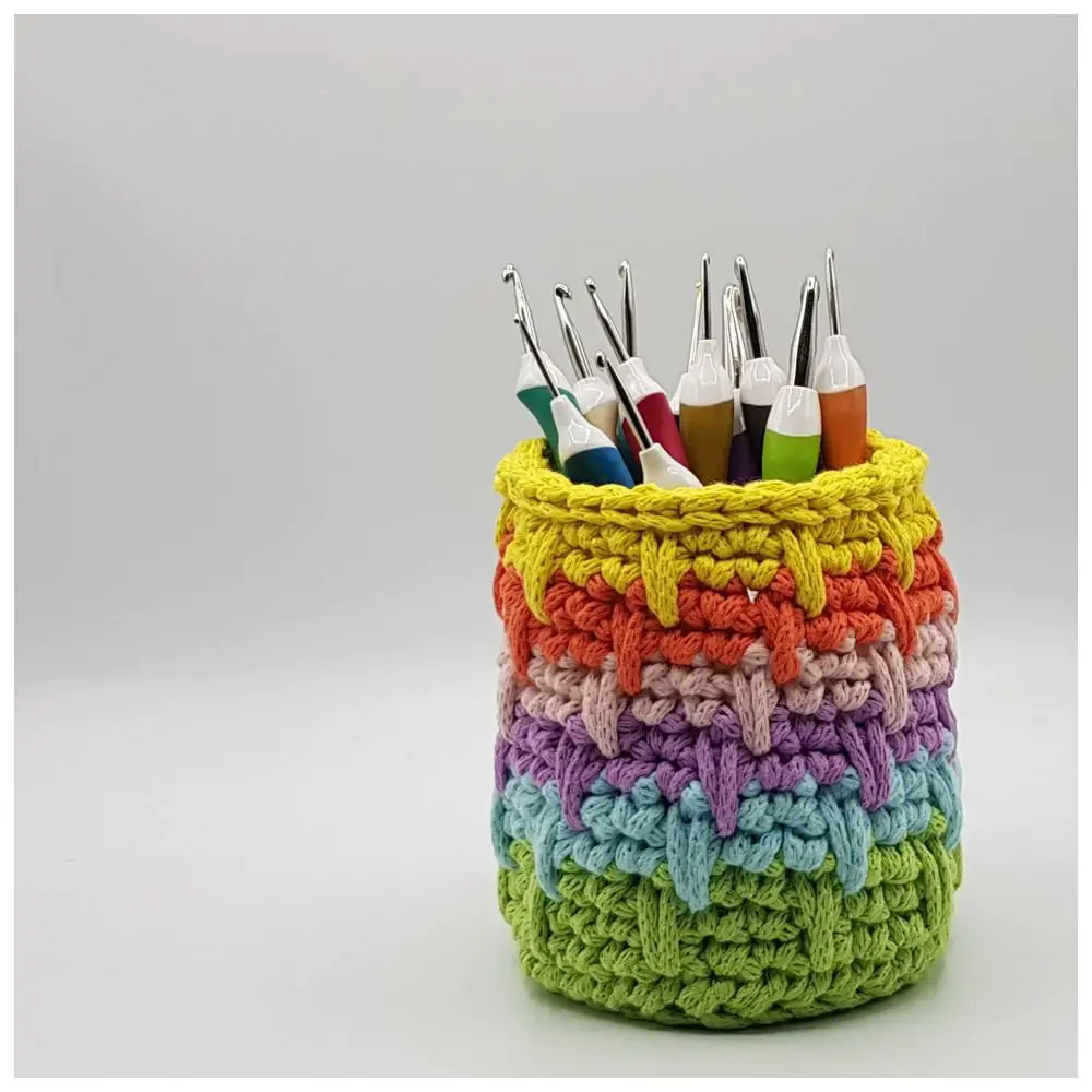 Pencil Holder Crochet Pattern with Spiral Effect