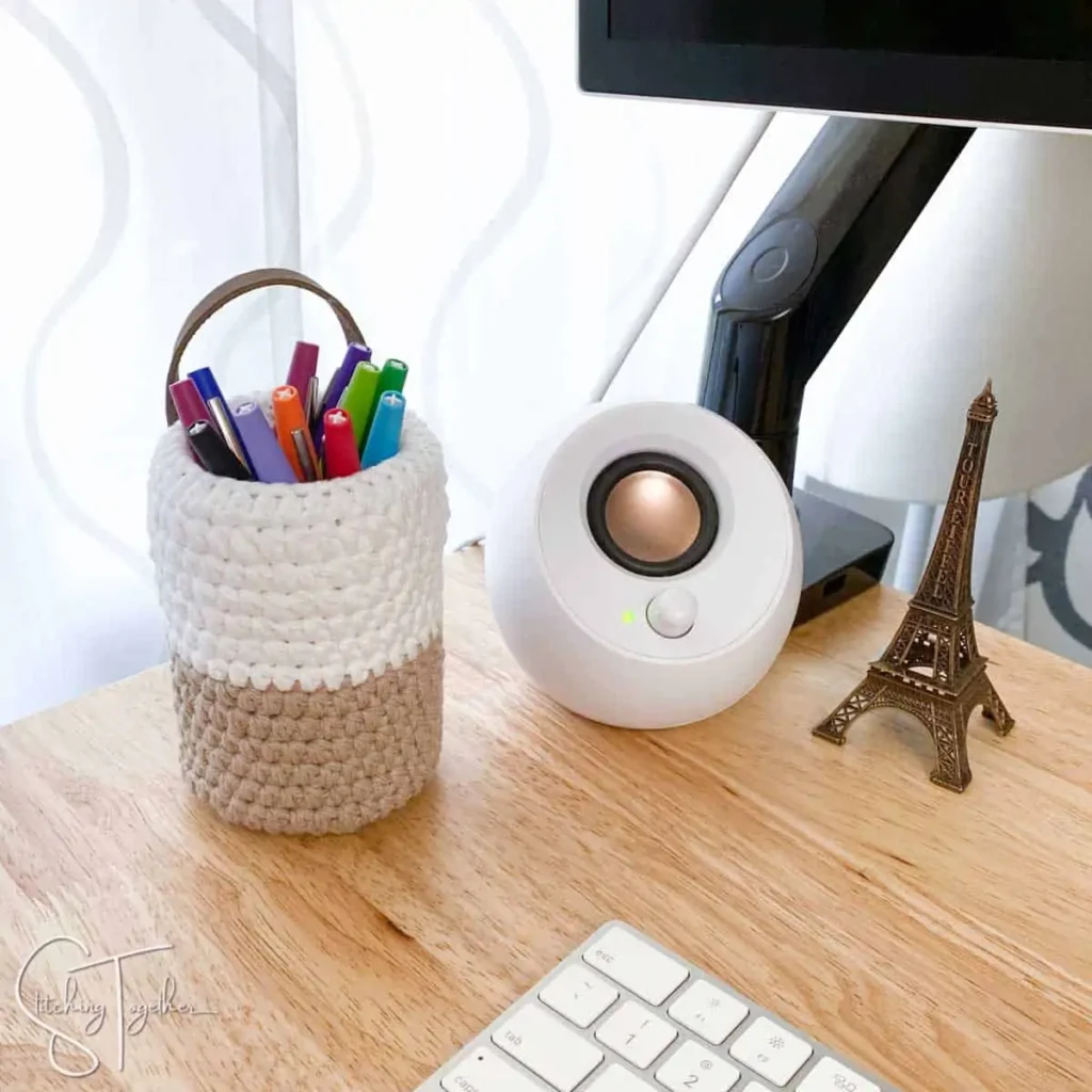 Highbury Crochet Pen Holder Pattern